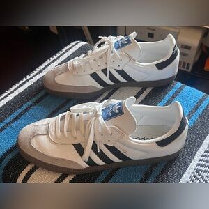 Men’s adidas sambas black and white size 11.5